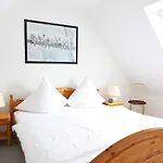 شقة 3-zimmer In In Ruhiger Lage